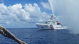 Китайский корабль атаковал филиппинский катер береговой охраны водяной пушкой