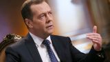 Медведев одернул Шольца, обвинившего Россию в использовании голода как оружия