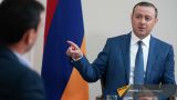 Везде одни риски: «прозападный» чиновник Армении против разрыва с Россией — СМИ