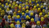 Lego в поисках «волшебной комнаты» для устранения проблем с экологичностью