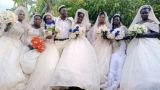 В Уганде мужчина в один день женился на семи женщинах, побив местный рекорд