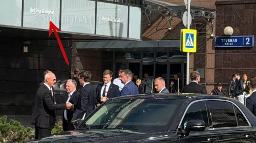 Дмитриев, Уиткофф и Кушнер пообедали в Москве на «красноречивом фоне»