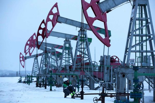 Россия установила 25-летний рекорд по добыче нефти