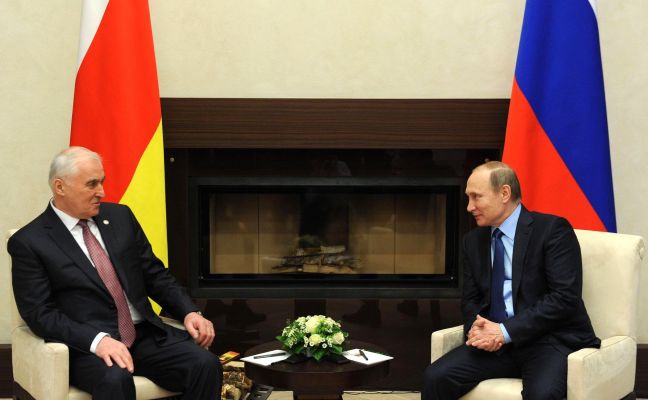 Путин и Тибилов обсудят в столице укрепление стабильности в Закавказье Путин и Тибилов обсудят в столице укрепление стабильности в Закавказье