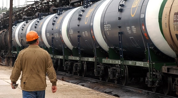 Тука проинформировал, что Украина использует российскую нефть, закупая горючее у Республики Беларусь Тука проинформировал, что Украина использует российскую нефть, закупая горючее у Республики Беларусь