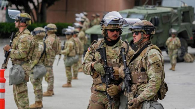 Иммиграционная полиция США начала задерживать людей в Чикаго