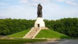 Обесценим их жизнь: в Закарпатье сельчане отстояли памятник советскому солдату