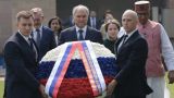 Володин с российскими парламентариями почтил память Ганди в Индии