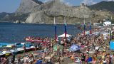 Жители Крыма просят власти ужесточить требования к туристам