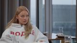 Французский бренд запустил скандал созданием рюкзака «из головы российской певицы»
