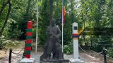 В ереванском парке Победы осквернили памятник армянским и российским пограничникам