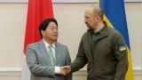 Дозрели: Япония последней из стран G7 направила в Киев своего главу МИД