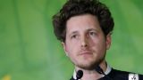 «Морально домогался»: генсек французской партии «Зеленые» подал в отставку