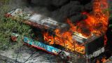 Пассажирский автобус сгорел в Китае — погибло не менее 30 человек