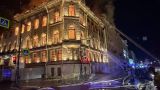 Особняк Миллера горит на Исаакиевской площади в Петербурге