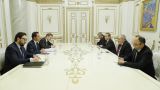 Пашинян и посланник НАТО выразили обеспокоенность в связи с заявлениями Алиева