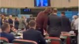 Мендель пытались заткнуть рот, но она все же выступила в Европарламенте