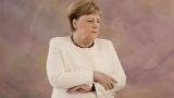 «Старушка наша совсем того»: Ангелу Меркель снова затрясло