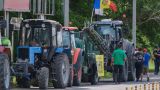 В Молдавии фермеры вышли на протест: аграрии двинули технику на Кишинев