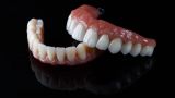 Японские ученые научились выращивать новые зубы