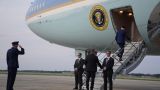 Politico: Две войны уронили рейтинг Байдена, он проиграет Трампу