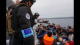 ЕС впервые направит своих пограничников в балканские страны перекрыть поток нелегалов
