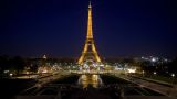 Мэрия Парижа намерена экономить на освещении Эйфелевой башни