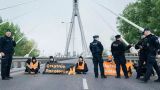 Псевдоэкологи пытались перекрыть мосты в Варшаве
