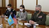 Американский генерал Маккензи прибыл в Казахстан