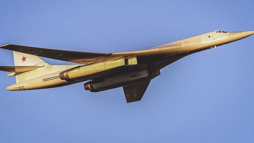 Чемезов заявил об успешном возобновлении производства ракетоносцев Ту-160