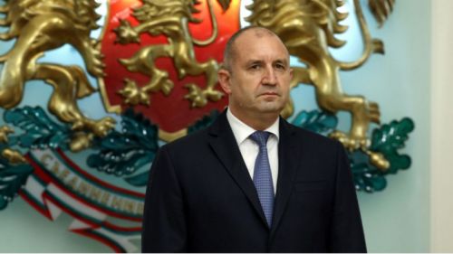 На выборах в Болгарии лидирует Румен Радев, выступающий против помощи Киеву