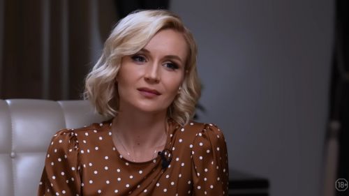 Концерт четырехкратной «лучшей артистки России» повторно отменили в Казахстане