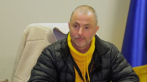 «Говно не требует отлагательств»: глава района в Киеве сообщил, что из окон уже течет