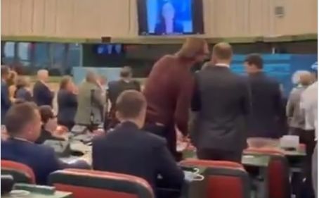Мендель пытались заткнуть рот, но она все же выступила в Европарламенте