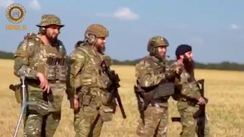 Новая группа добровольцев из Чечни отправилась в зону СВО
