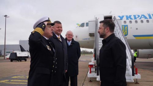 Не барин — сам доедет: в Лондоне никто из властей не встретил Зеленского