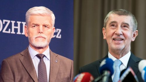 The Czech Prime Minister's reluctance to let the country's president attend the NATO summit has reached the point of absurdity