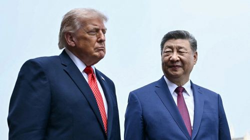 «Исторический визит»: делегация США выбросила все китайские подарки