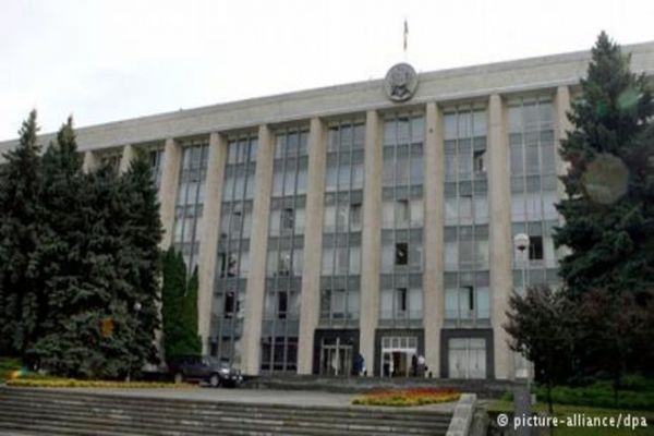 Здание кабмина Молдавии эвакуировано из-за сообщения о бомбе
