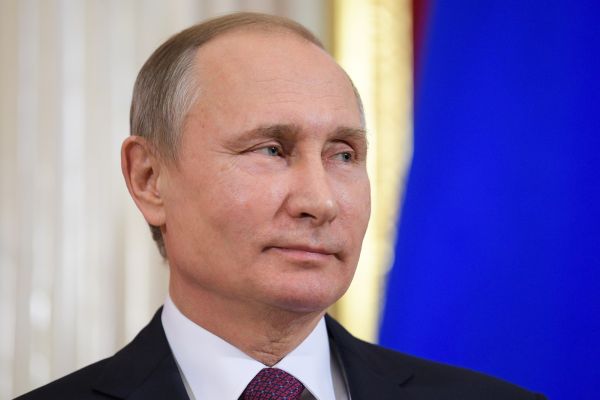 Путин подписал закон, разрешающий ему снова баллотироваться в президенты 1 58e8bb0abd42100357a2d38464b1d Путин подписал закон, разрешающий ему снова баллотироваться в президенты