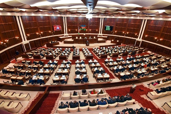 Азербайджанский парламент опротестовал резолюцию французского сената 2 1a5a2a98617494597eeb8d364bc37 Азербайджанский парламент опротестовал резолюцию французского сената