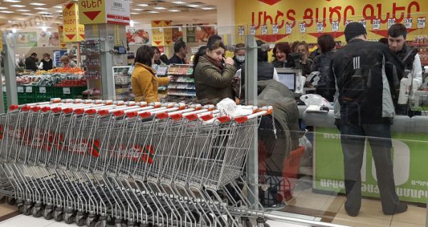 МО Армении прояснило вопрос с «азербайджанцами» в ереванском супермаркете 2 ea9ada8e543b9fec92c584f200f5f МО Армении прояснило вопрос с «азербайджанцами» в ереванском супермаркете